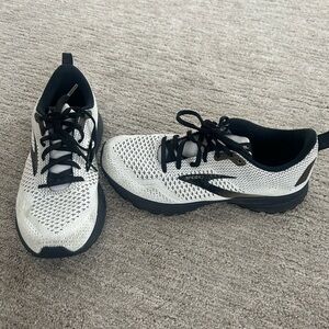 Brooks White and Black Women's Sneakers